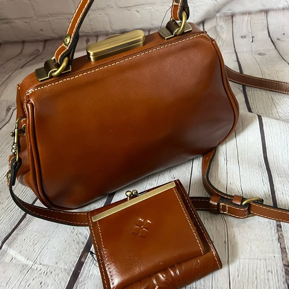 PATRICIA NASH TOOLED SATCHEL & WALLET